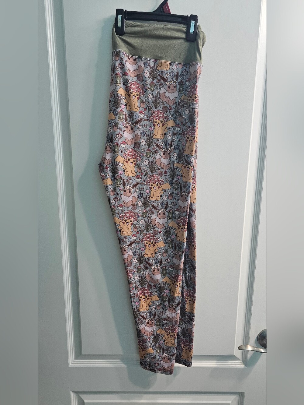 Cottagecore Mushroom Pokemon Pikachu Eevee Leggings With Pockets Womens TC